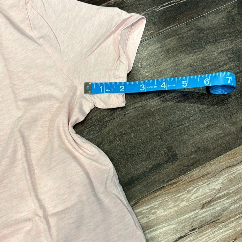 Banana Republic Signature tee - Picture 8 of 8